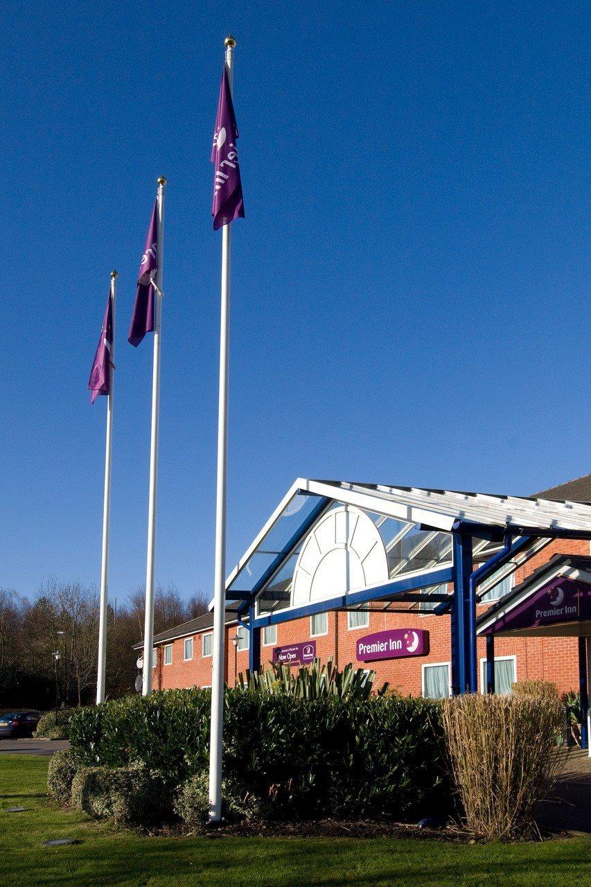 Premier Inn 폰티풀 외부 사진