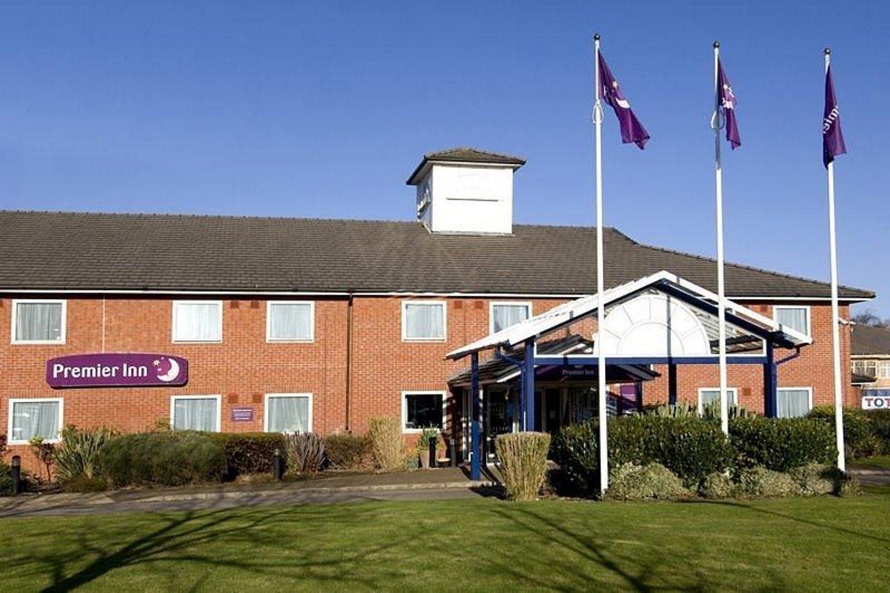 Premier Inn 폰티풀 외부 사진